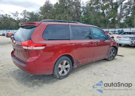 2013 Toyota Sienna Le из США, поврежденный, VIN 5TDKK3DC7DS347370